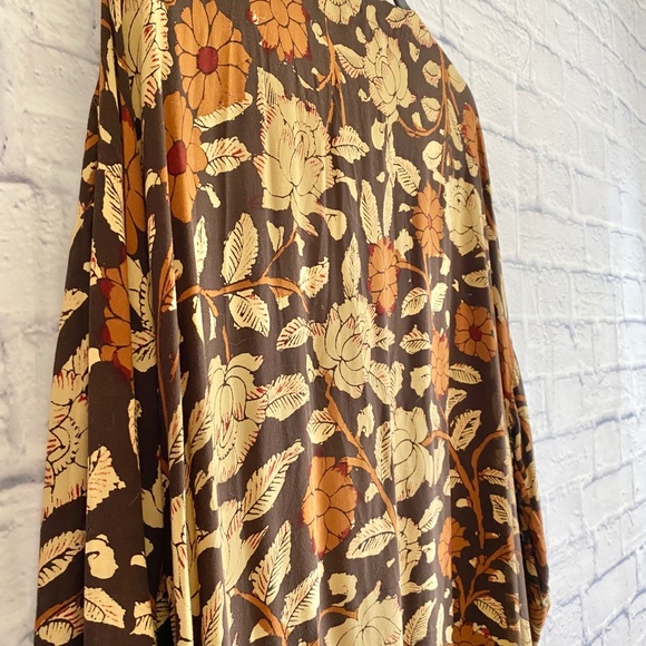 SOFT SURROUNDINGS BROWN FLORAL KIMONO - Picture 3 of 7